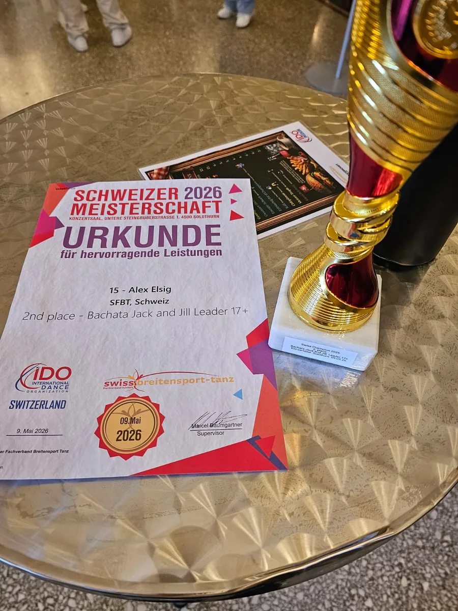 AXcent Schüler Alex Elsig IDO Schweizer Bachata Silber Urkunde und Pokal